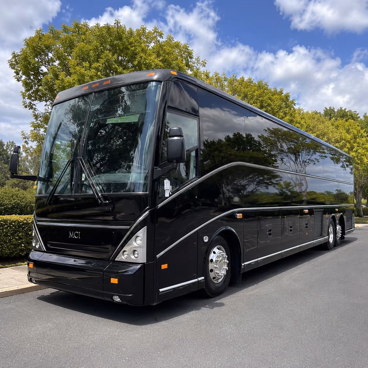 charter buses for detroit museum field trips from livonia schools