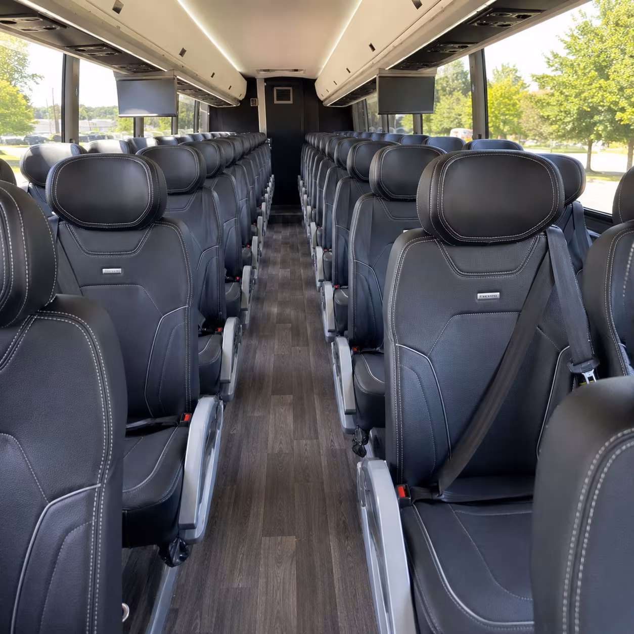 charter buses to red wings and pistons games in detroit