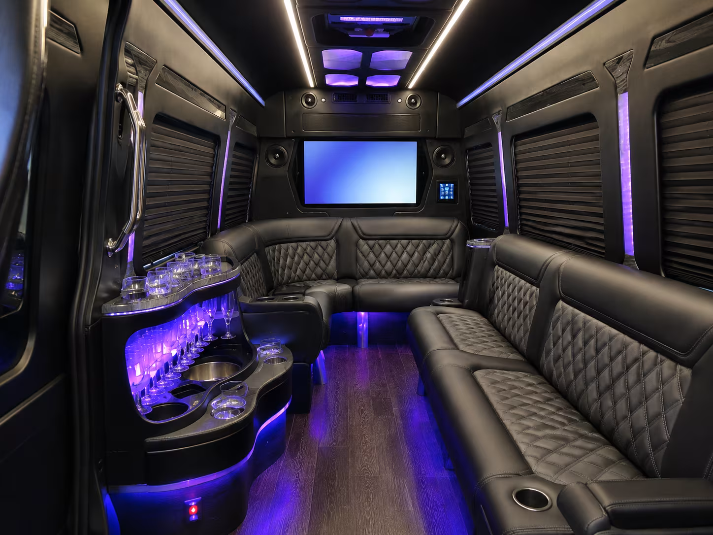 easily book transportation for your next airport transfer 4