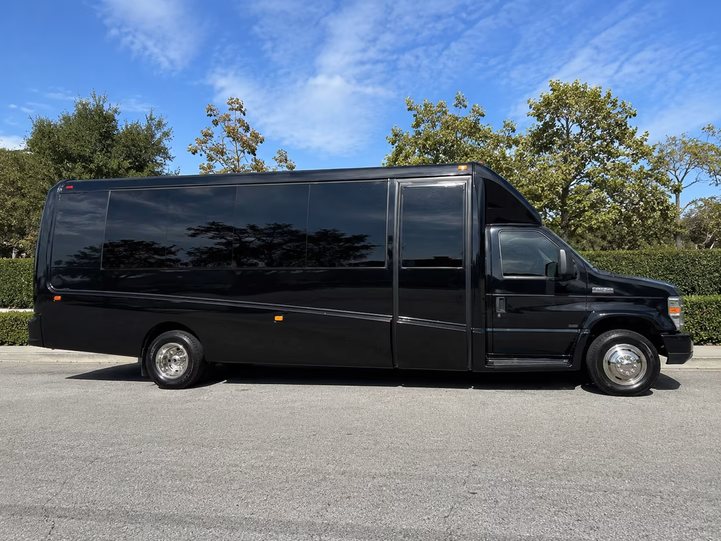 easily book transportation for your next concert or music festival 3