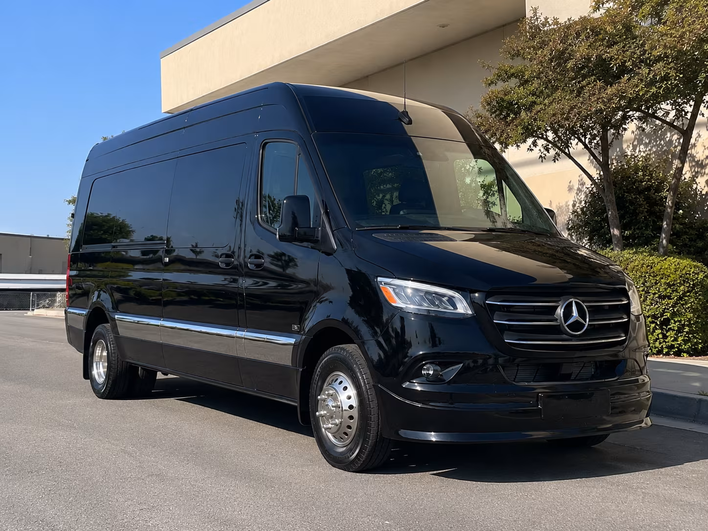 easily book transportation for your next sporting event 4