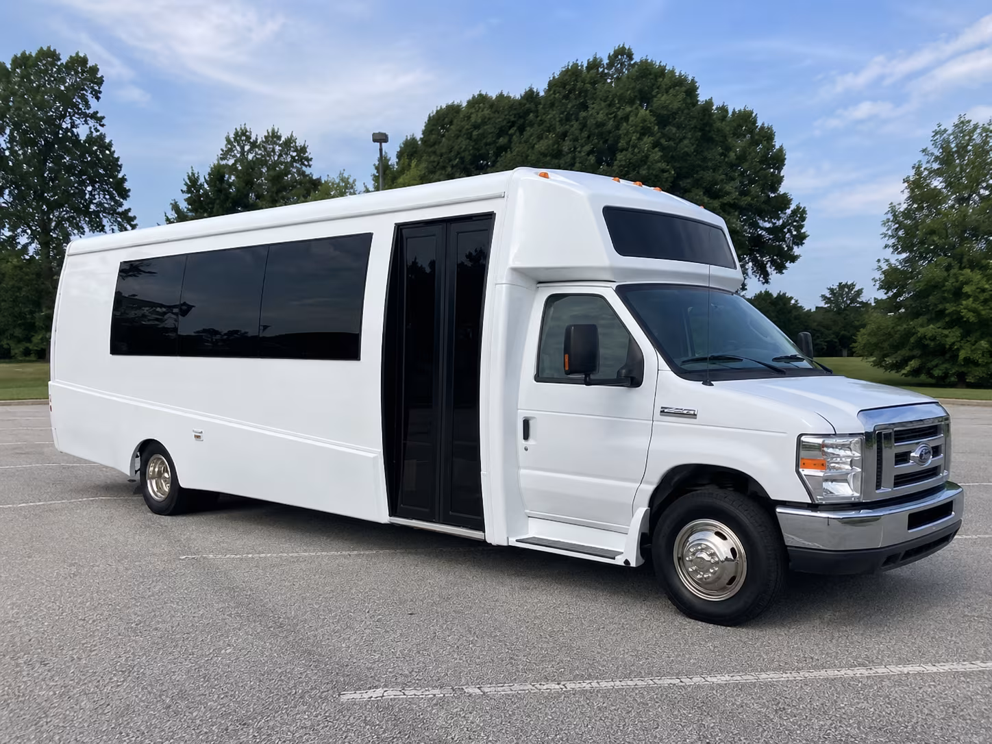 livonia 18 passenger party bus