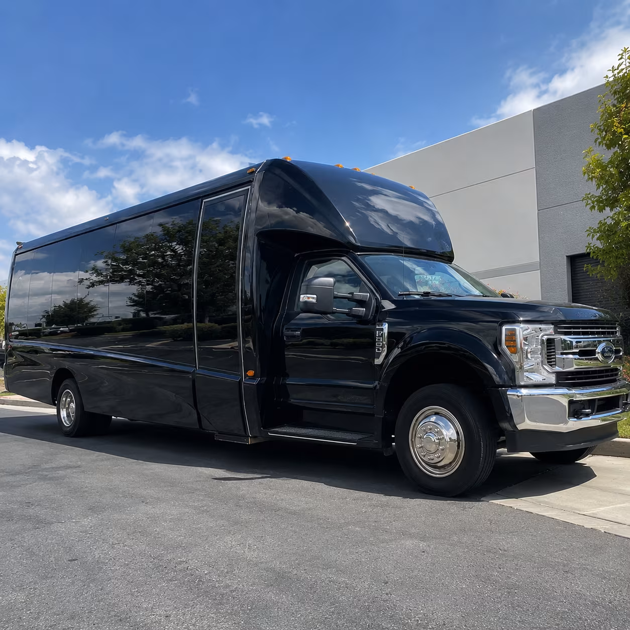 minibus rentals for livonia high school prom groups