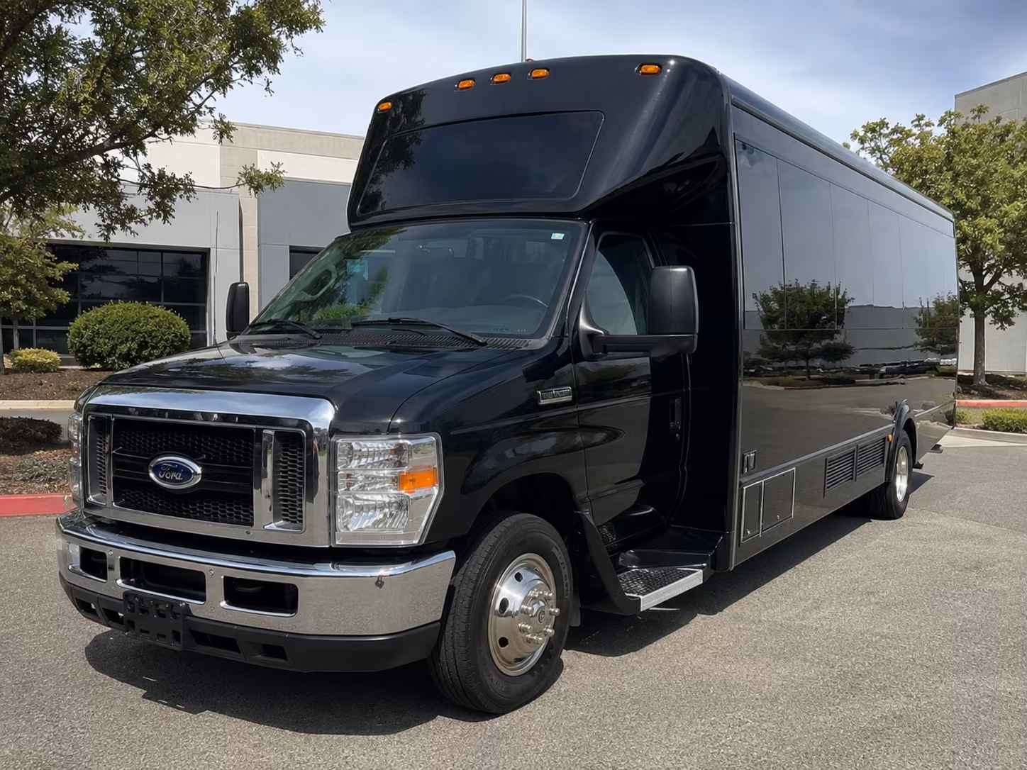rent a party bus to southeast michigan s best winery tasting rooms
